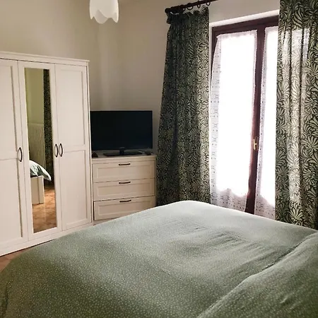 Casa Delle Azalee 格拉韦洛纳托切